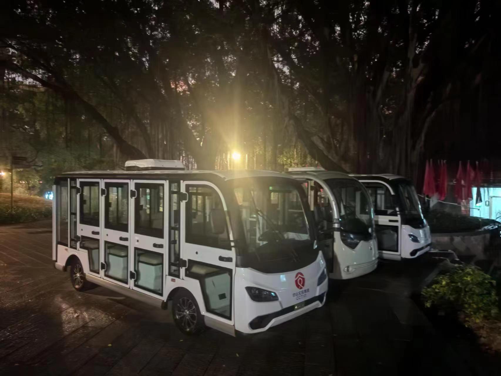 福州煙臺(tái)山公園11座封閉電動(dòng)觀光車交付